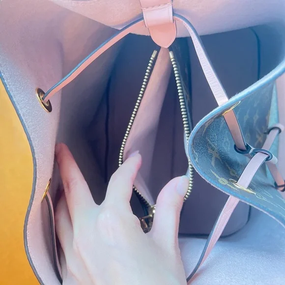 ❌SOLD❌Authentic Louis Vuitton Monogram NÉONOÉ - Picture 11 of 16